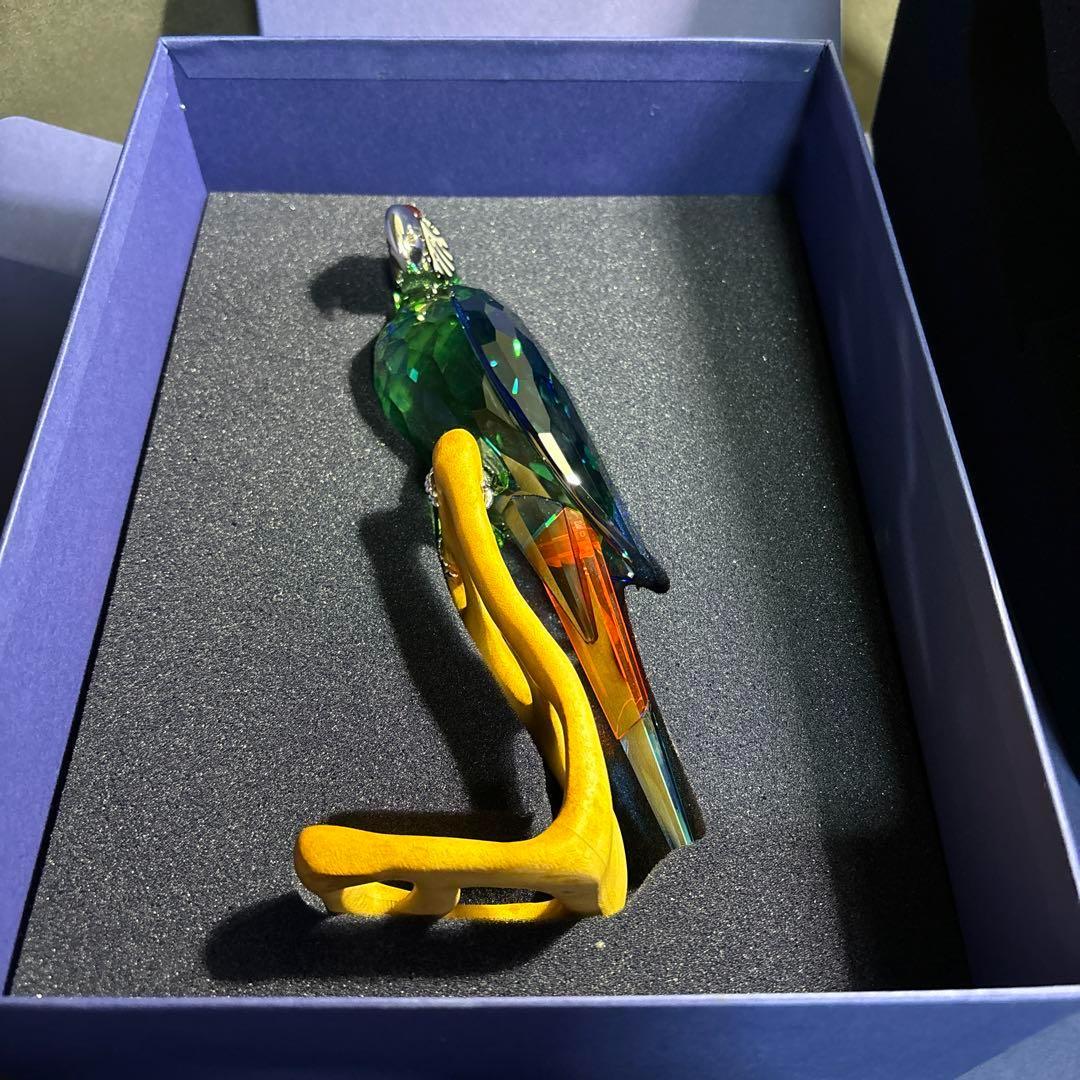 スワロフスキー コンゴウインコ 鳥 オウム