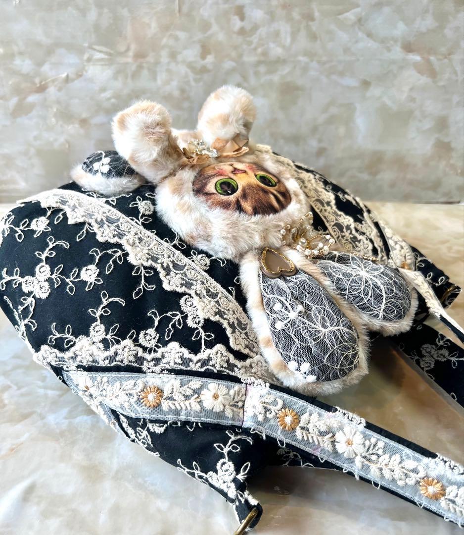 コヤンイサムチョン　コロンと可愛いファスナーバッグ　刺繍生地