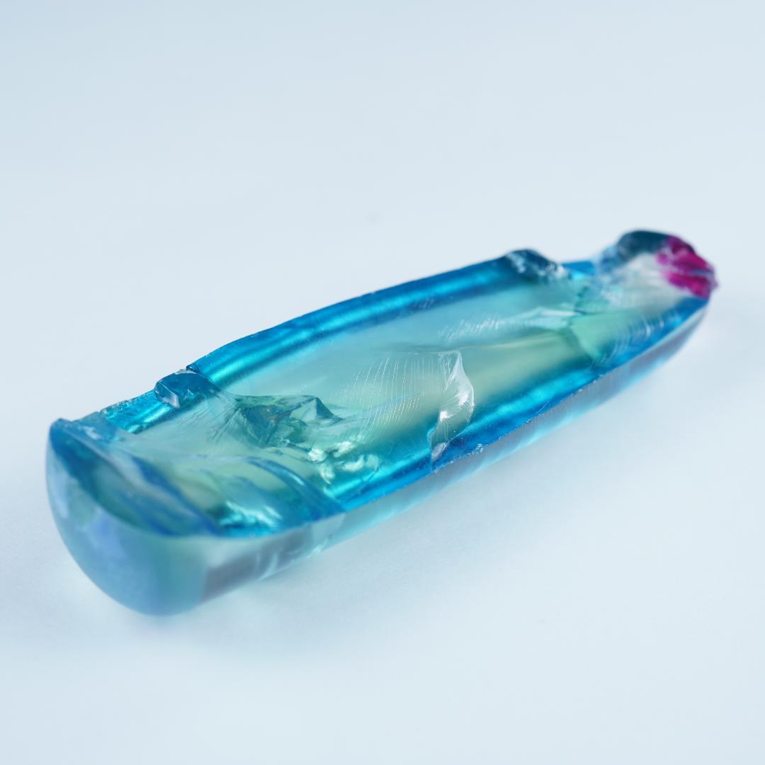 85.26ct パライバカラー 合成サファイア ハーフブール