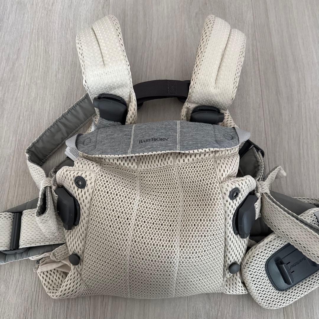 【超美品】ベビービョルン　ハーモニー　抱っこ紐