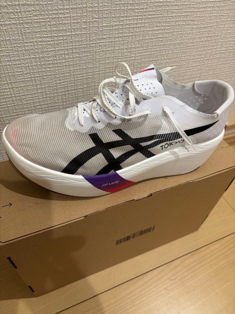 メタスピードレイ　RAY ASICS ランニング ホワイト/ブラック/パープル