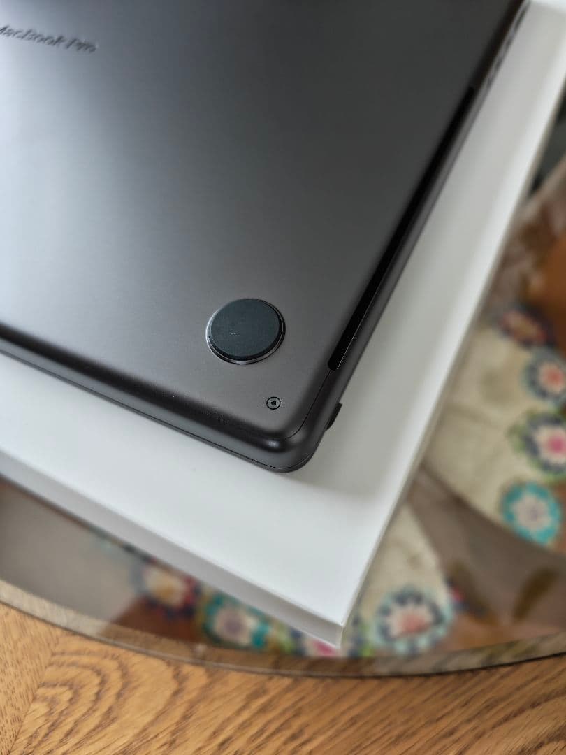 16インチ　MacBook Pro　M4 Maxチップ　36GB　1TB