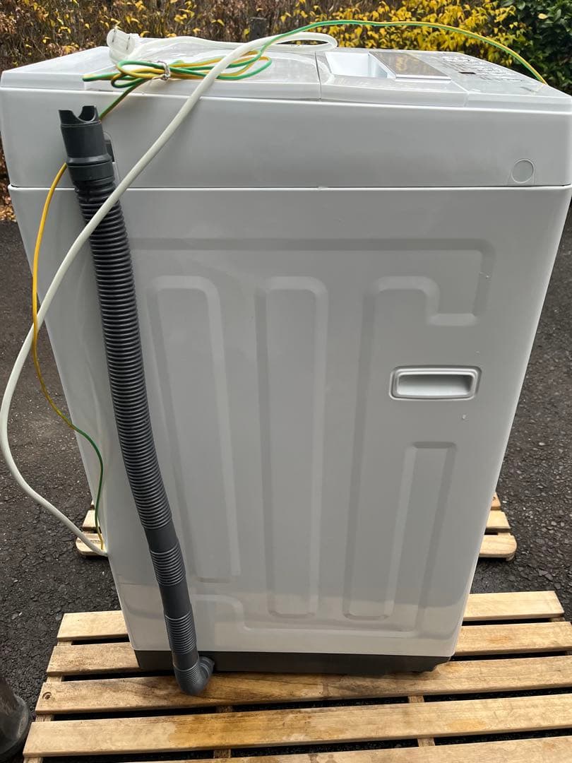 【送料込み】TOSHIBA 洗濯機　AW-45M9(W)