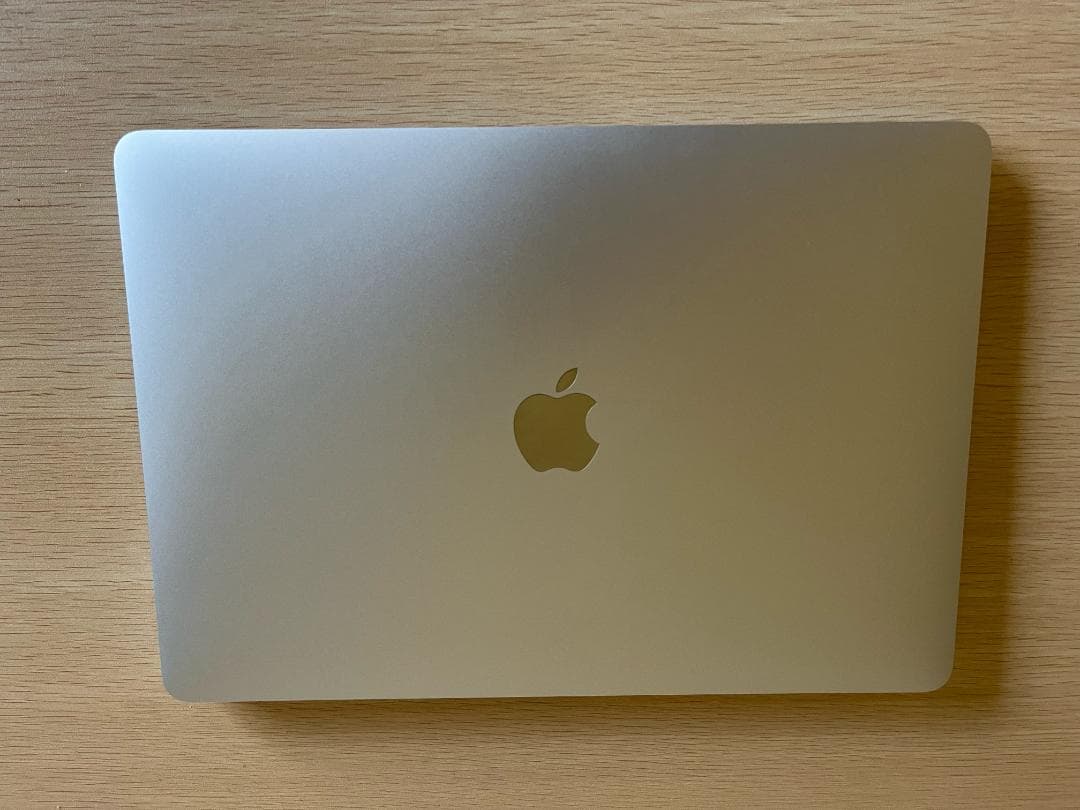 MacBook本体 MacBookAir 2020 / Core i7 / 16GB / 512GB