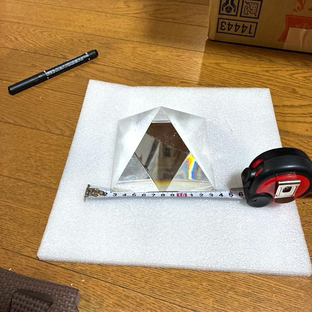宇宙パワークリスタルピラミッド♡大サイズ♡透明感抜群!! 759g
