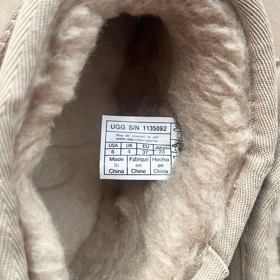 UGG 人気 大特価 クラシックウルトラミニプラットフォーム 厚底ブーツ 超破格