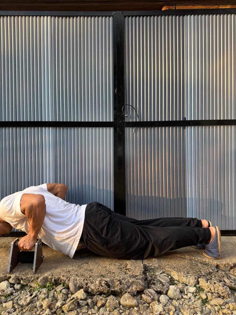 三角ダンベル(コンテストパンプアップにオススメ)