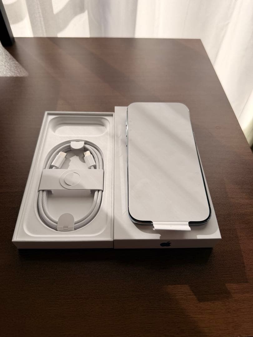 iPhone air 256GB スカイブルー