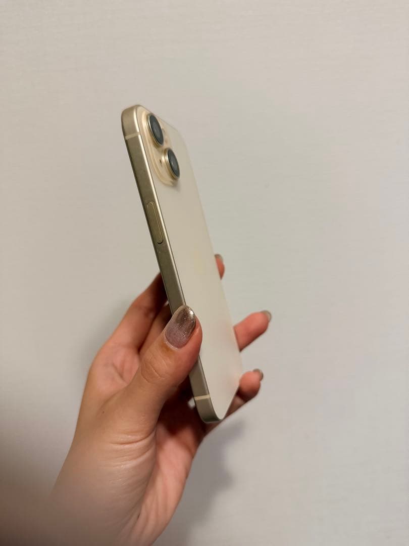 iPhone 15 イエロー 本体