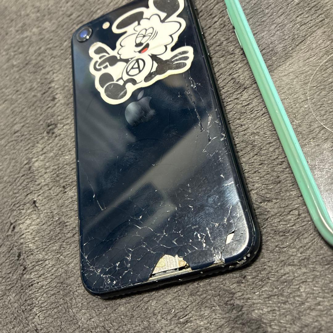 iPhone SE3 中古　64GB ミッドナイト　黒