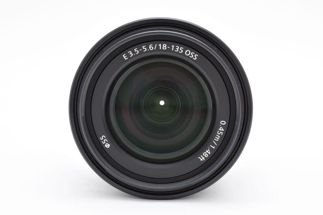 Sony E 18-135mm F3.5-5.6 OSS レンズ