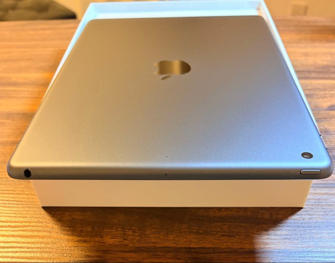 iPad 第8世代 128GB スペースグレイ Wi-Fi