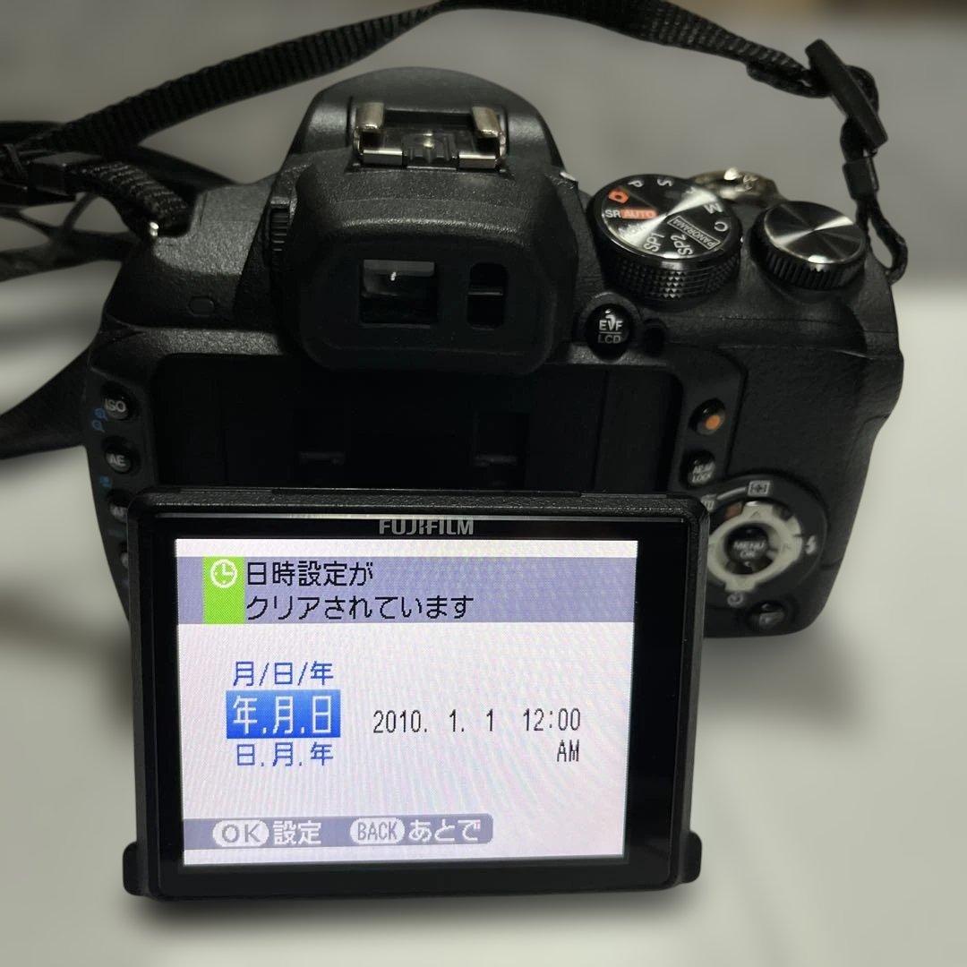 Fujifilm FinePix HS10 デジタル一眼レフカメラ　30倍ズーム