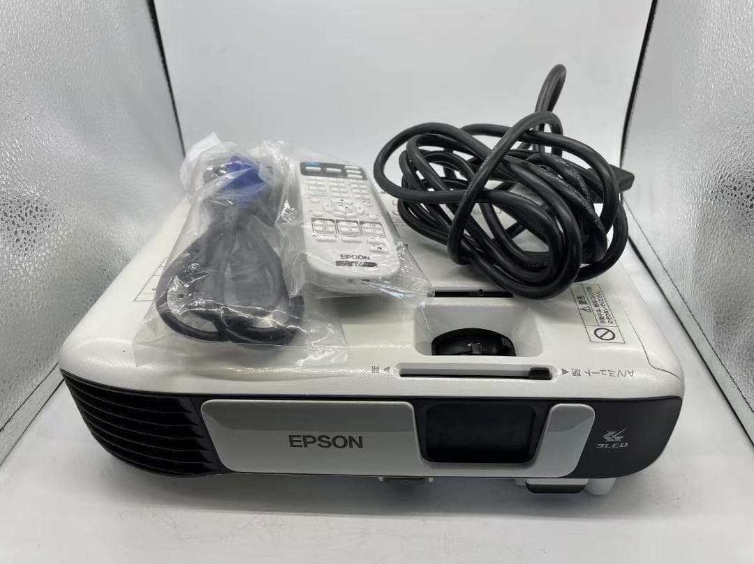 値下げ EPSON EB-W41 プロジェクター ホワイト