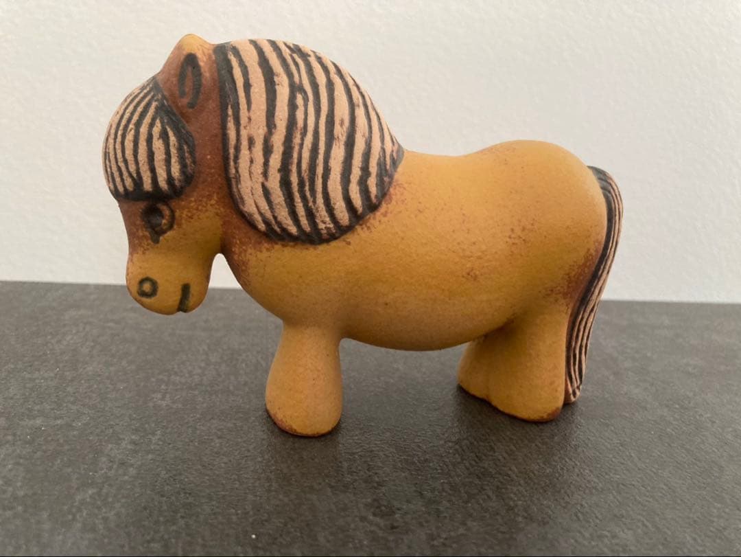 リサラーソン ポニー