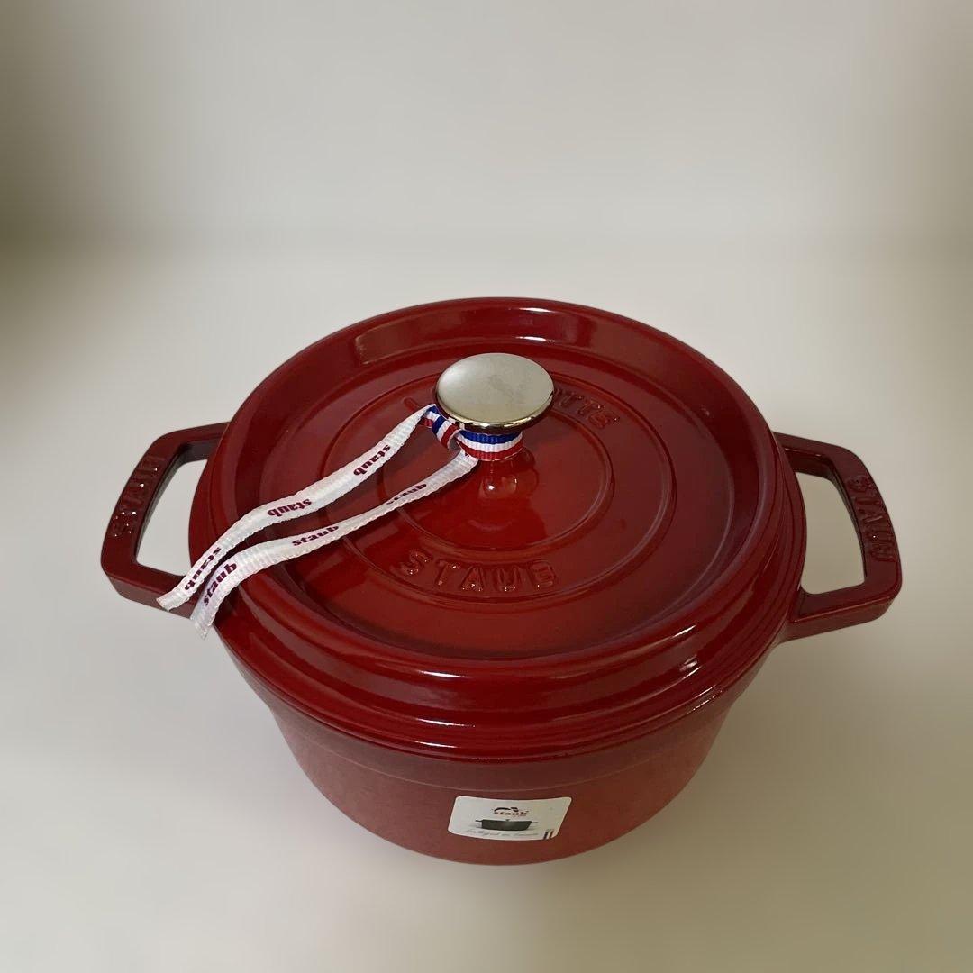 新品 ストウブ ピコ ココット ラウンド チェリー 20cm
