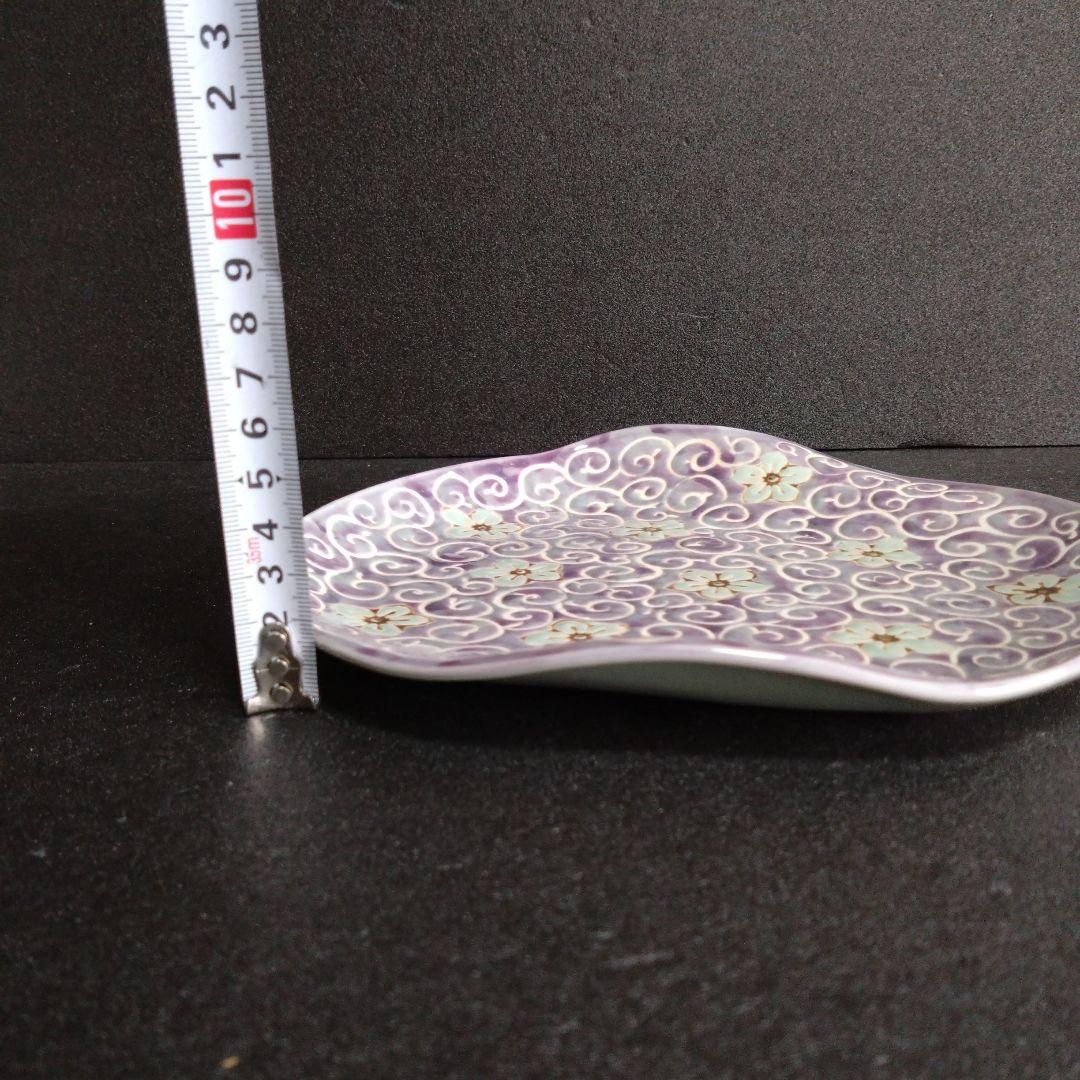 新品 波佐見焼 龍庵窯 捻りスクエアプレート紫　懐石料理　料亭　お祝い