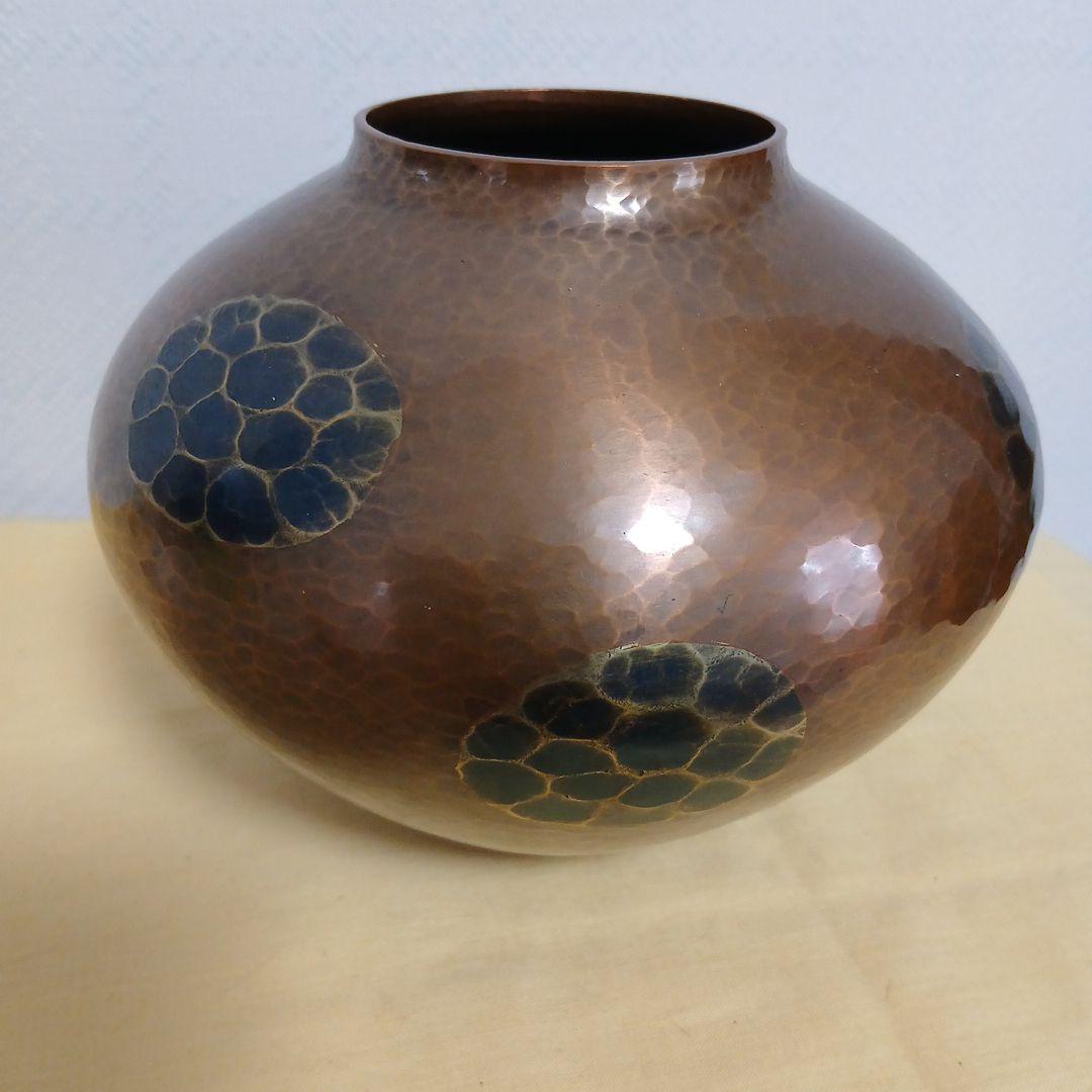玉川堂鎚起銅器花瓶 亀甲文　箱つき