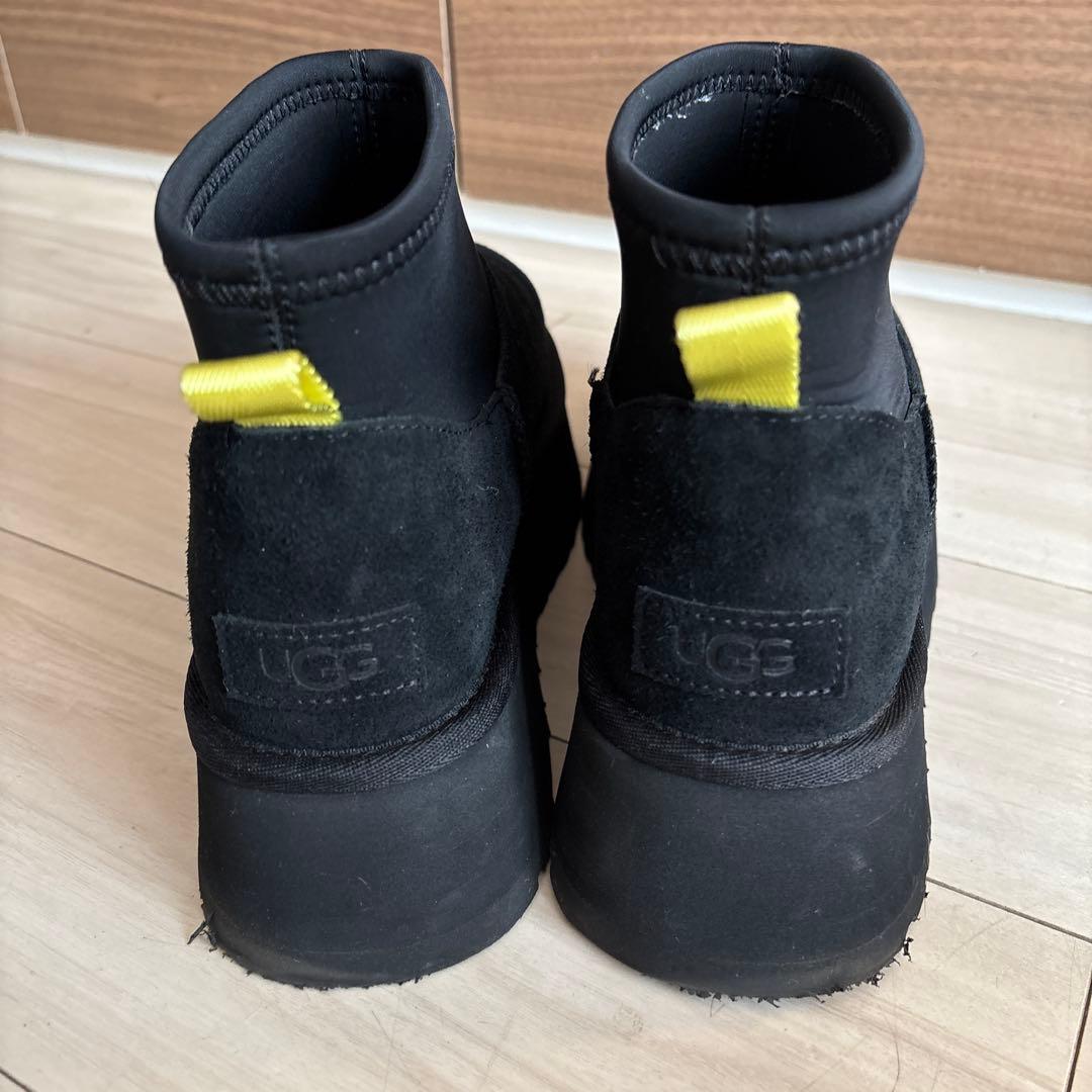 UGG ダブルクラッシックミニDIPPER PUFFER 2way