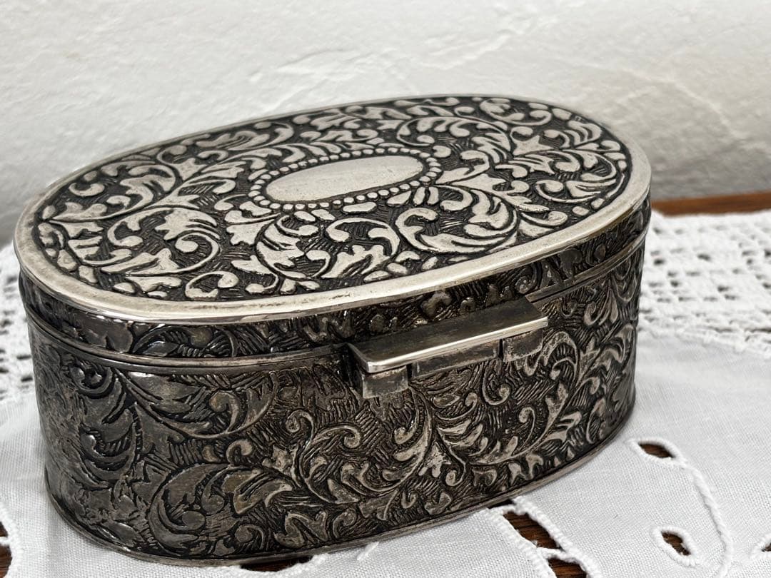 フランス　蚤の市　アクセサリーケース　オーバル　ブロカント