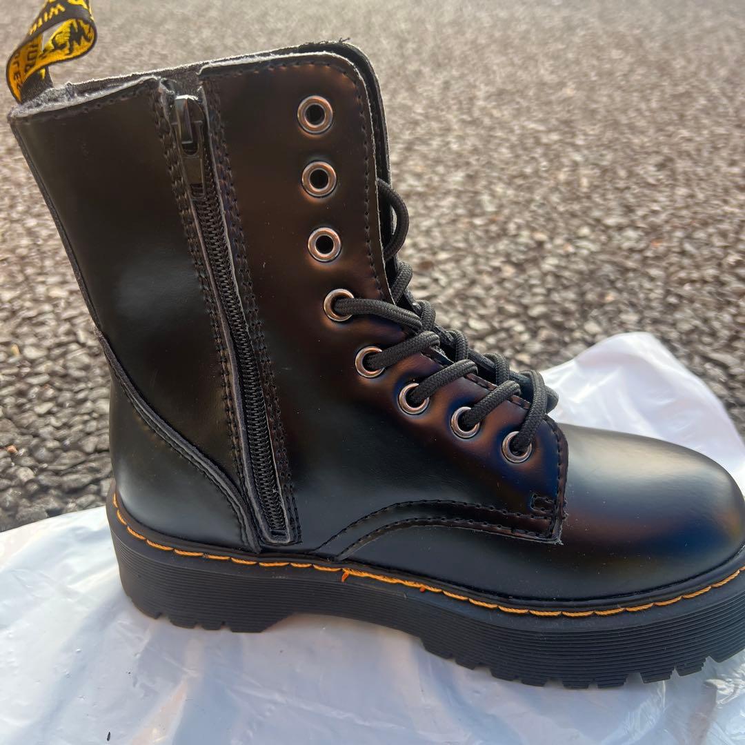 ドクターマーチン Dr.Martens Airwair　ブーツ　23.0cm 黒