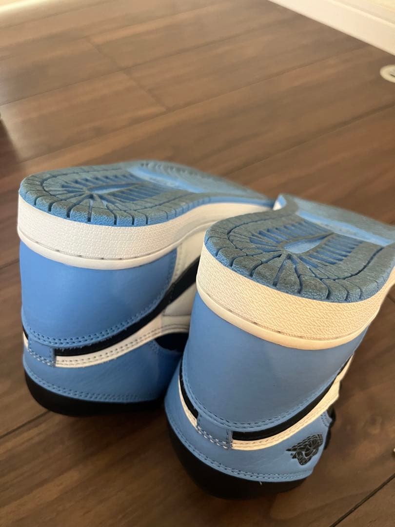 NIKE Air Jordan 1 ユニバーシティブルー