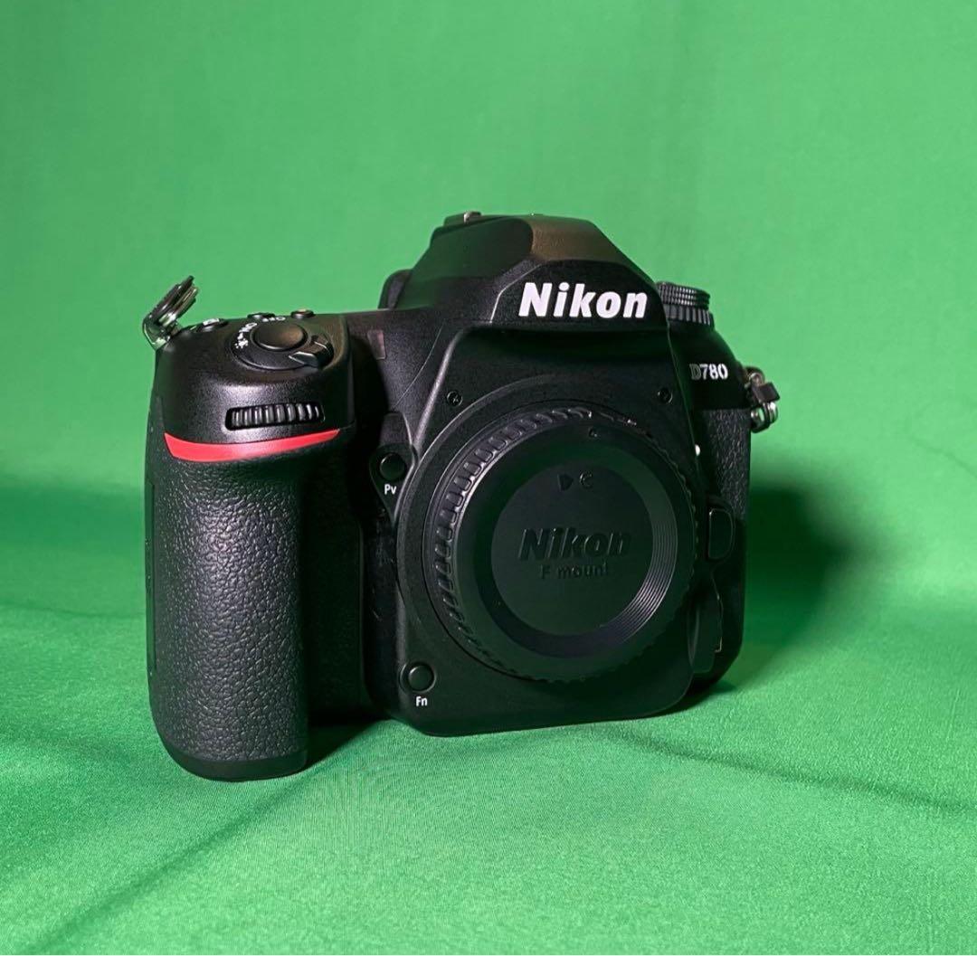 超美品 Nikon D780 ボディ ショット数4000枚程度/付属品完備