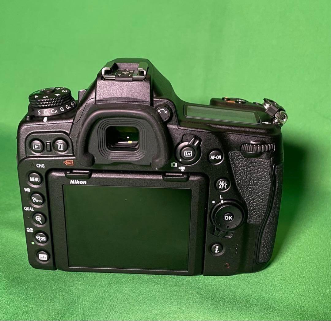 超美品 Nikon D780 ボディ ショット数4000枚程度/付属品完備
