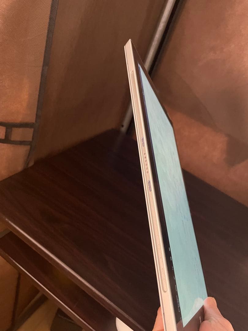 Windowsタブレット 本体 専用カバー付き