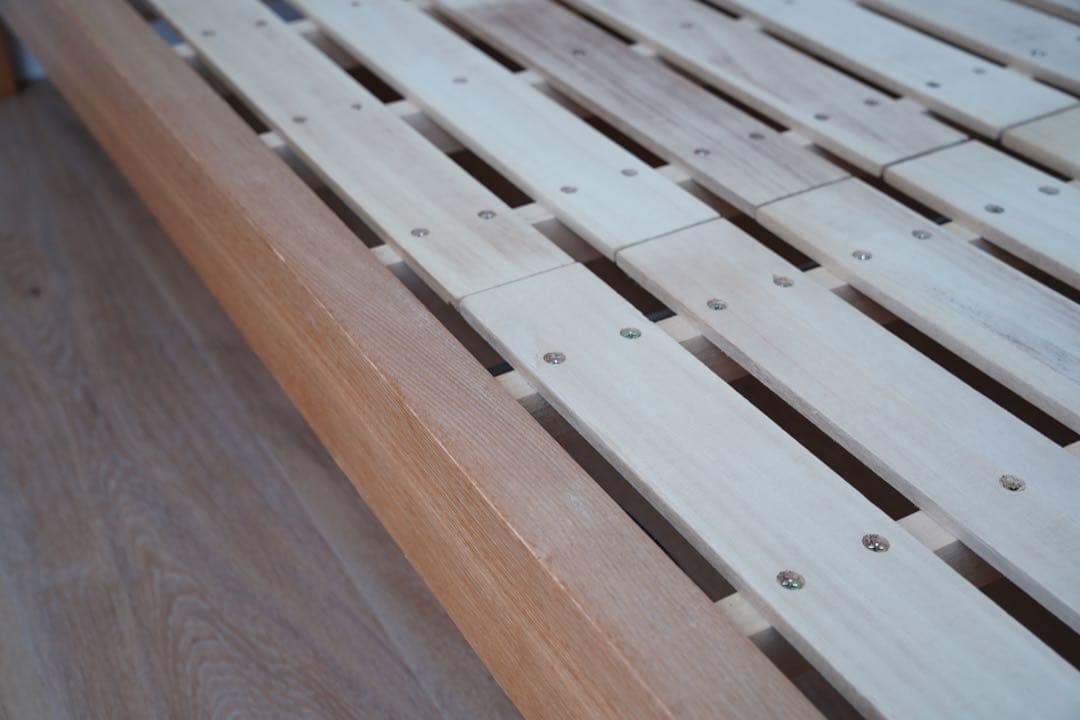 無印良品　タモ材・ダブルベッドフレーム