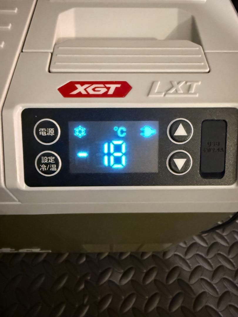 美品■マキタ 40Vmax 充電式保冷温庫 CW003G オリーブ　7L