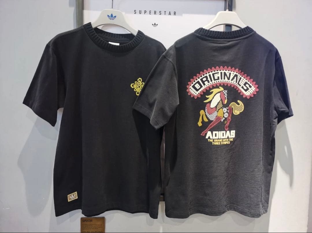 新品XL Adidas FW25 CNY 馬年限定 半袖Tシャツ KT0714
