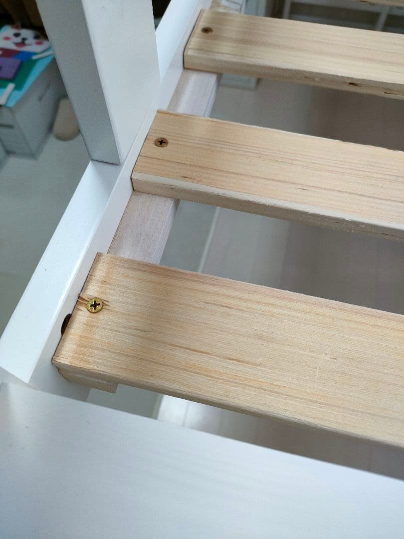 木製ロフトベッド 両面はしご付き 天然木 ハンガーラック付き シングル 北欧風