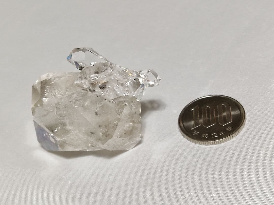 パワーストーン　天然石　原石　レインボー入りハーキマー水晶　42g　No.249