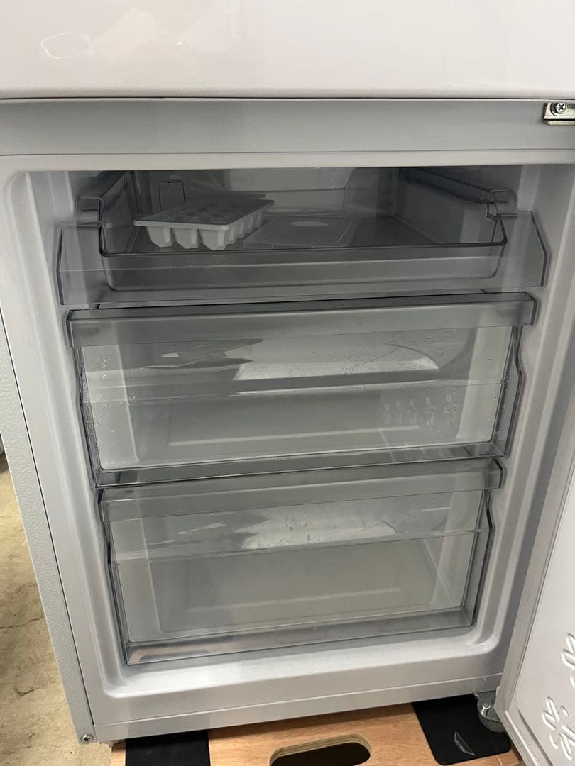 女性オーナー！極美品 ！Haier ノンフロン冷凍冷蔵庫150L 2025年製