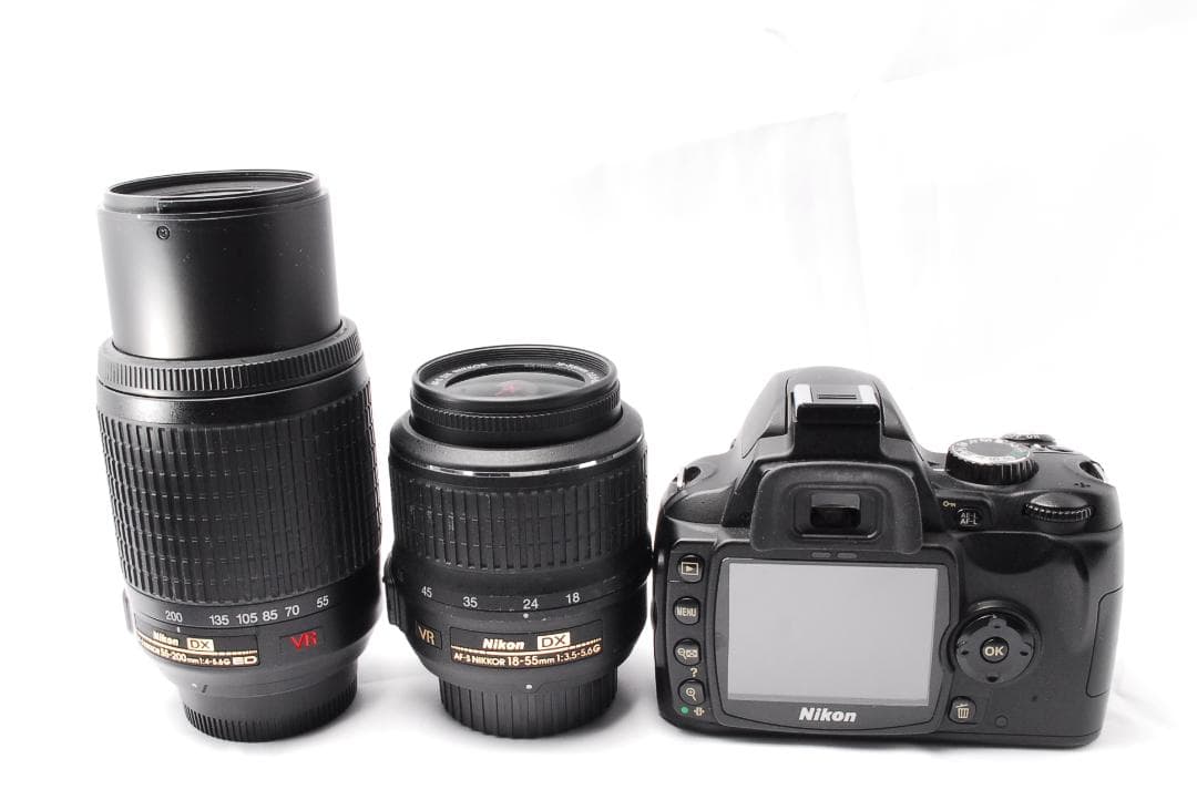 Nikon D60✨一眼レフカメラ✨入門機✨手ぶれ補正付Wレンズ✨小型＆軽量