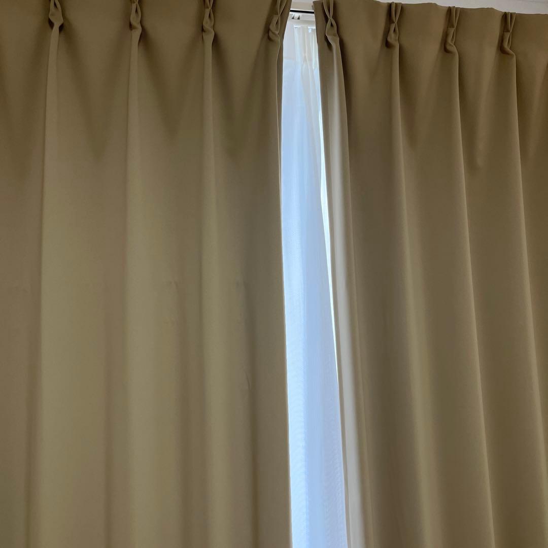 ベージュ ドレープカーテンとレースカーテンセット