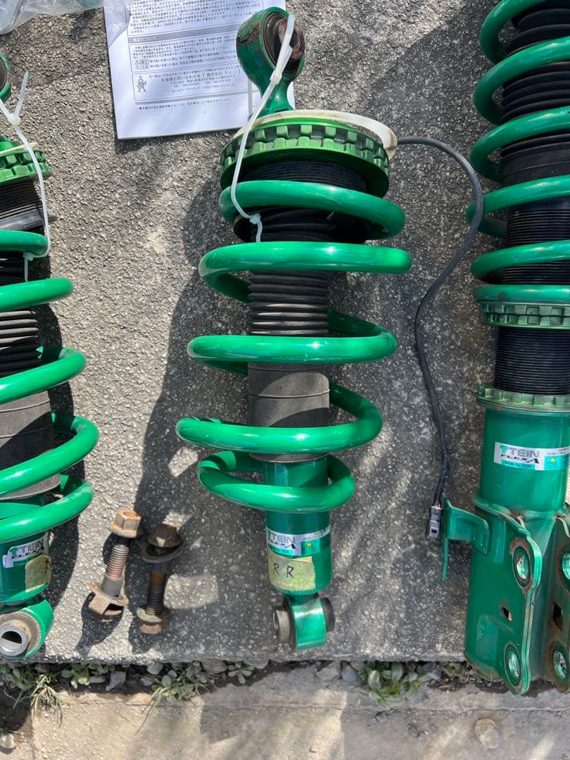 30アル、ヴェル用 TEIN車高調+減衰コントローラーセット