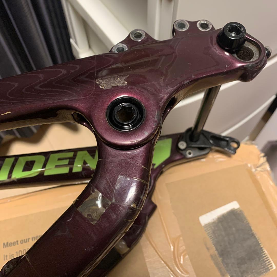 ロッキーマウンテン maiden カナダ ダウンヒル フルカーボンフレーム DH