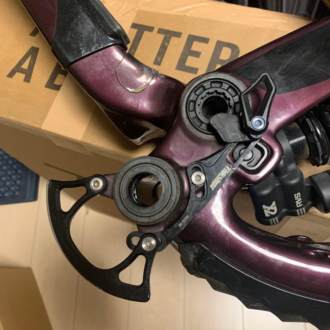 ロッキーマウンテン maiden カナダ ダウンヒル フルカーボンフレーム DH