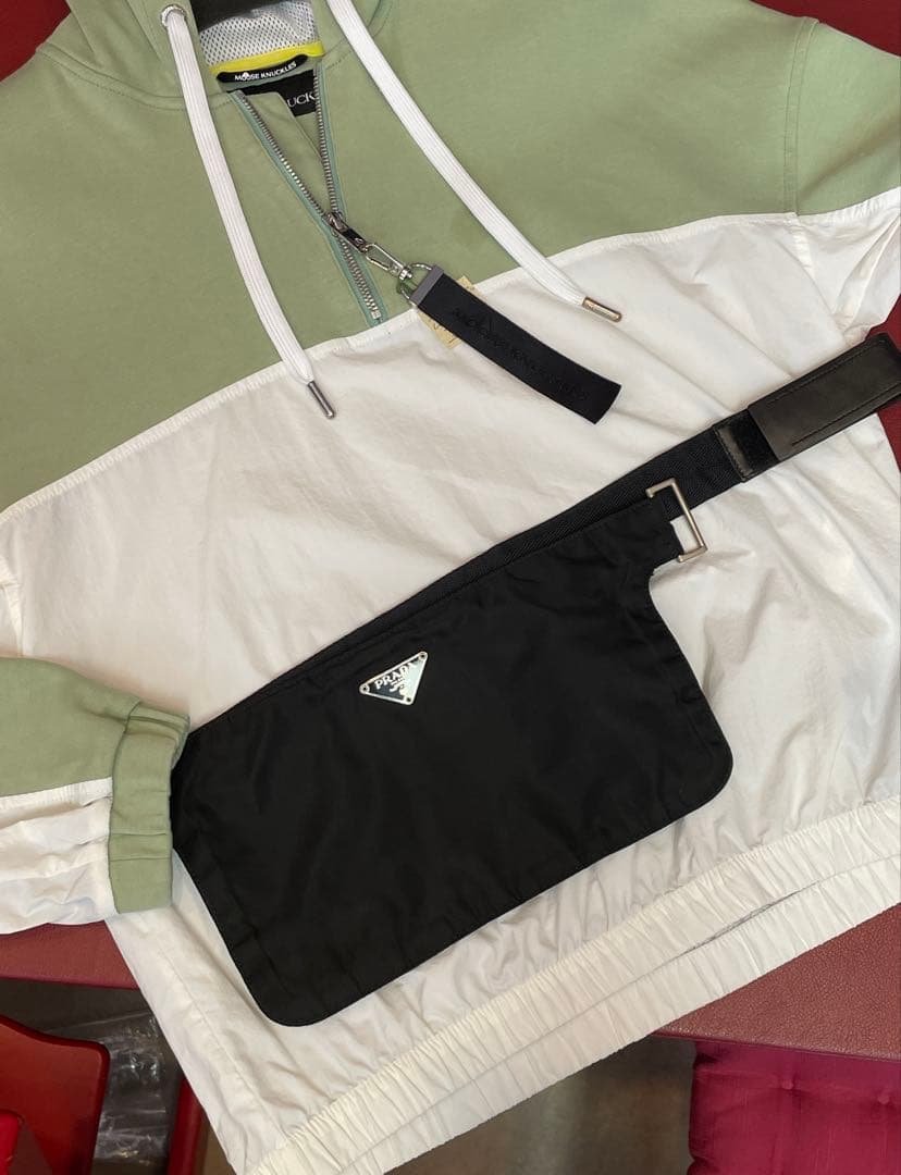 PRADAプラダ　ウエストポーチ　❤︎