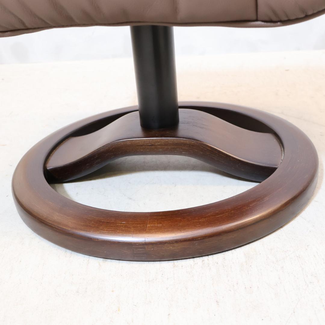 イエリアーダ フィヨルド 本革 リクライニングチェア オットマン レザー