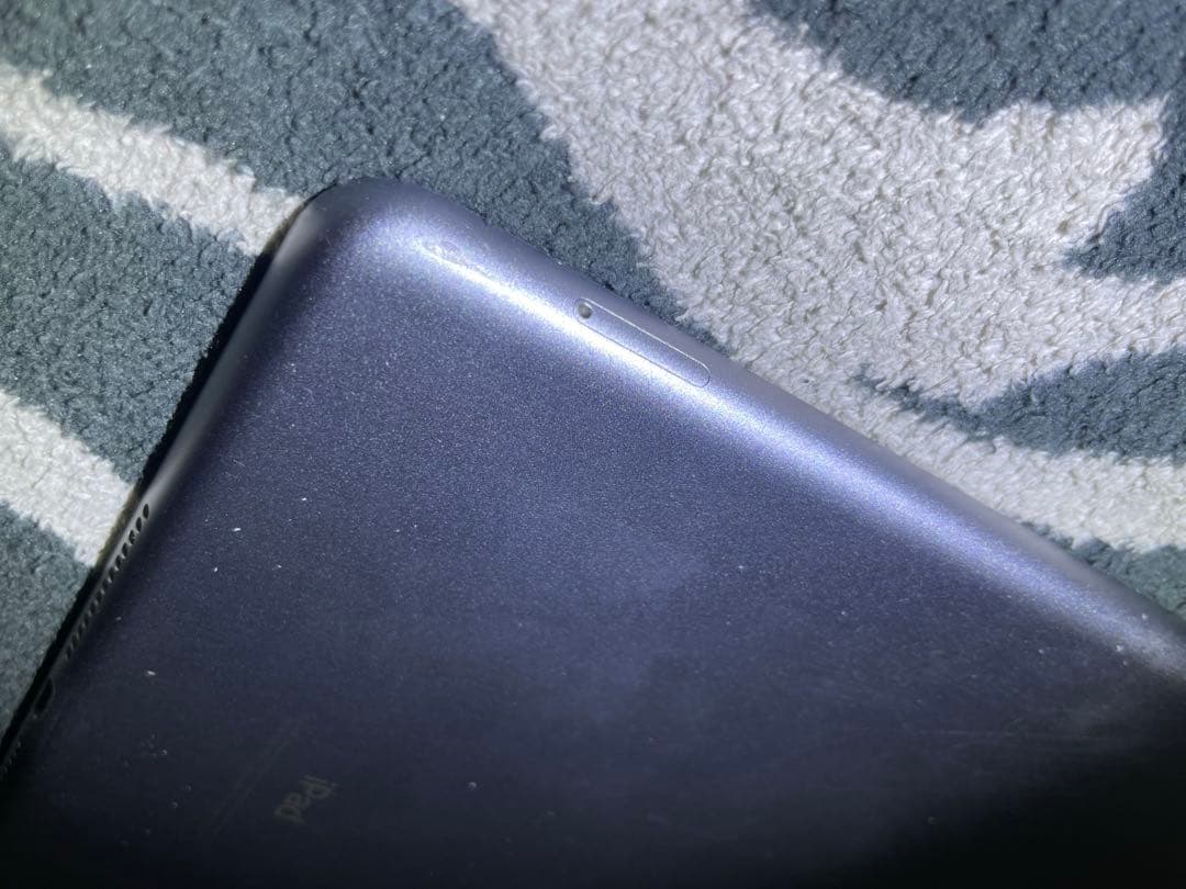 iPad 第6世代　32GB WiFiモデル