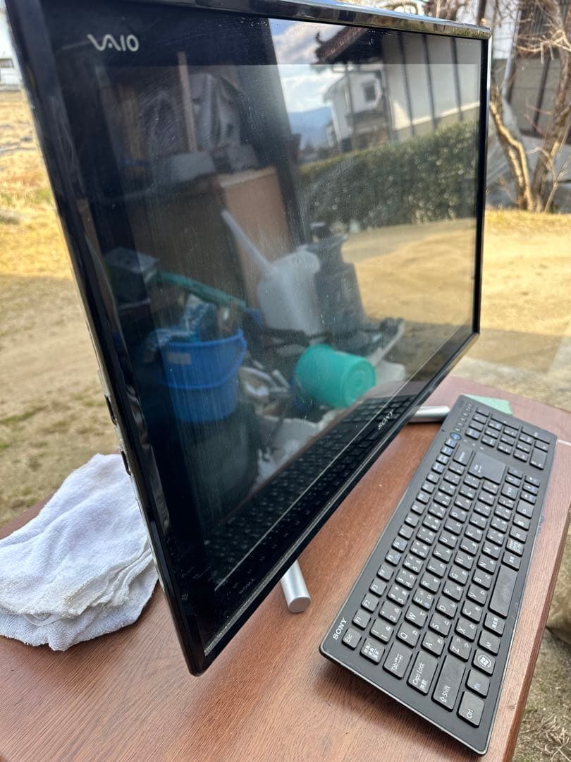 バイオ最後のデスクタイプ！ SONY VAIO L VPCL229FJ/B