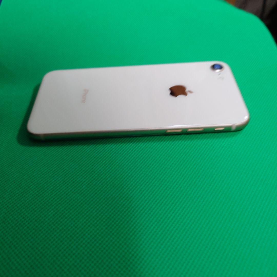 【新品品質/即発送】iPhone 8 バッテリー100% 64GB SIMフリー