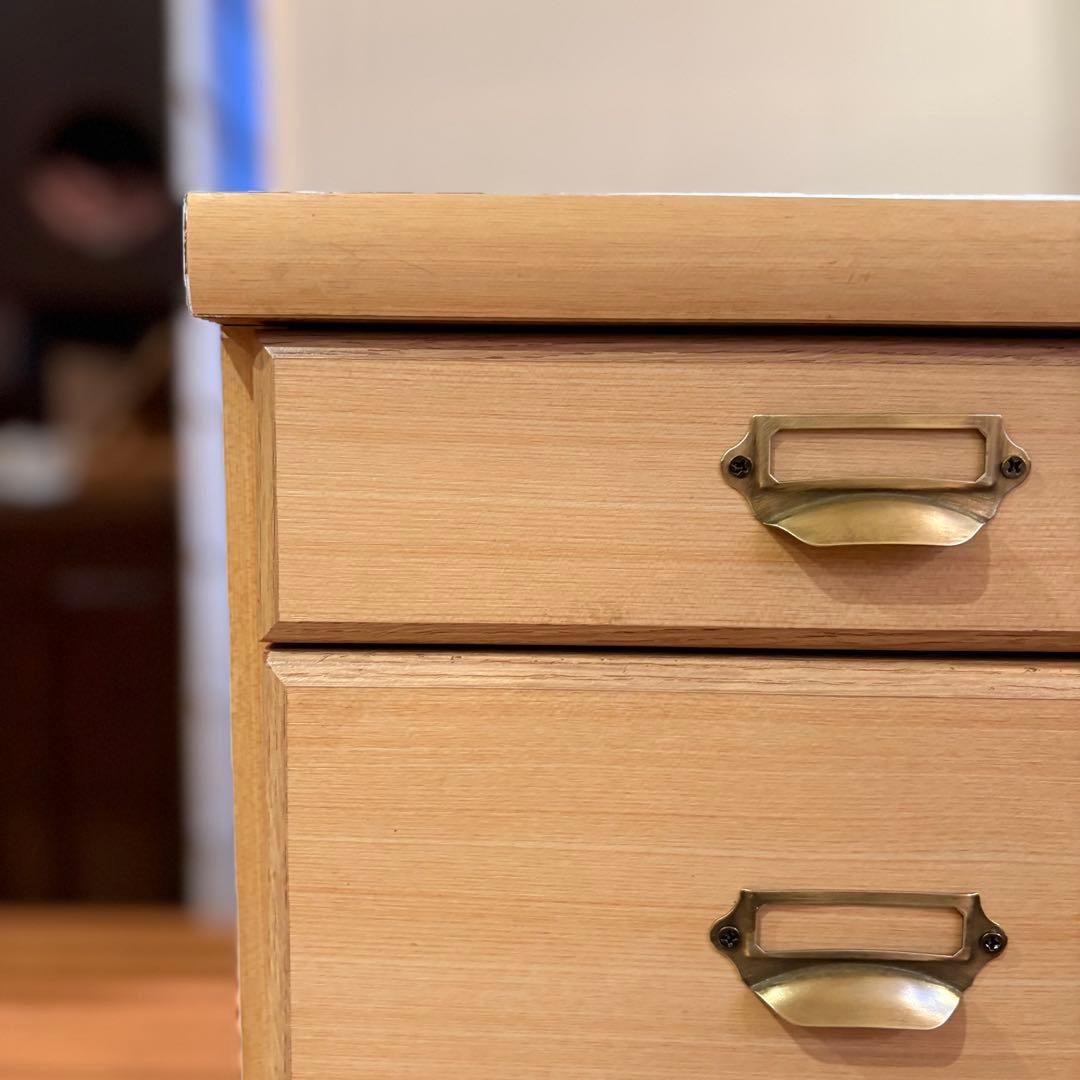 【 フランス 調 ビンテージ 木製 チェスト】真鍮取っ手 キャスター付き