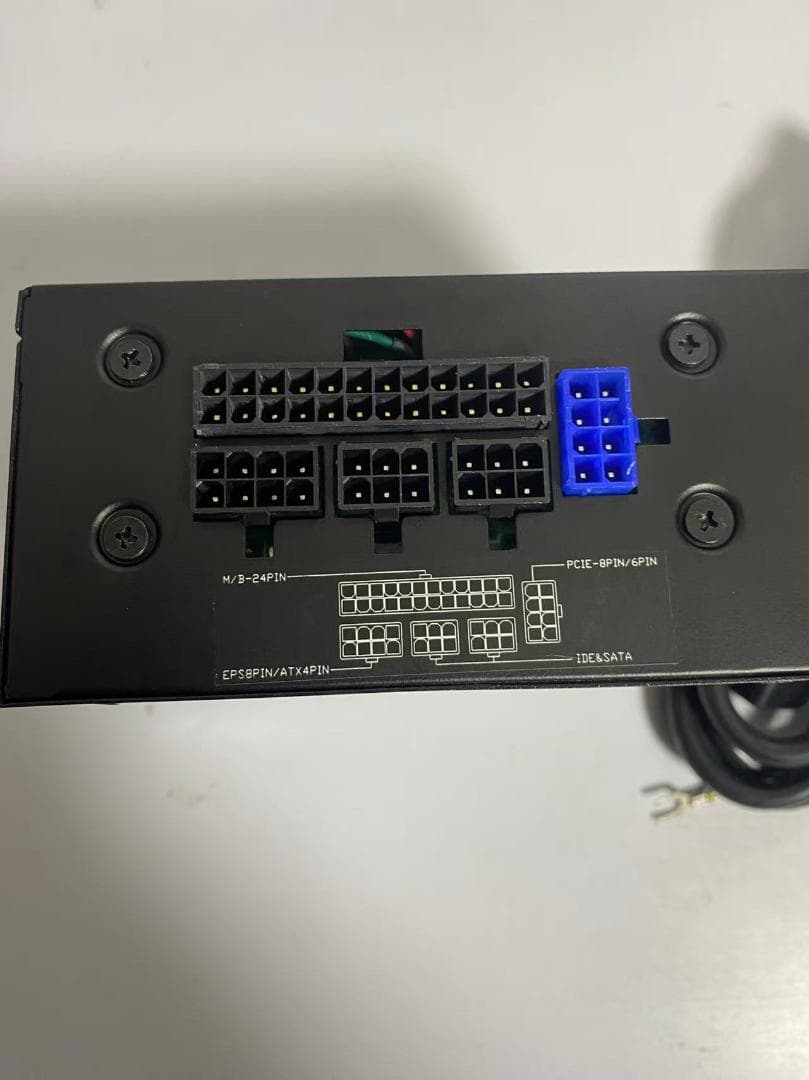 未使用 SilverStone 80 450W PLUS Gold SFX電源