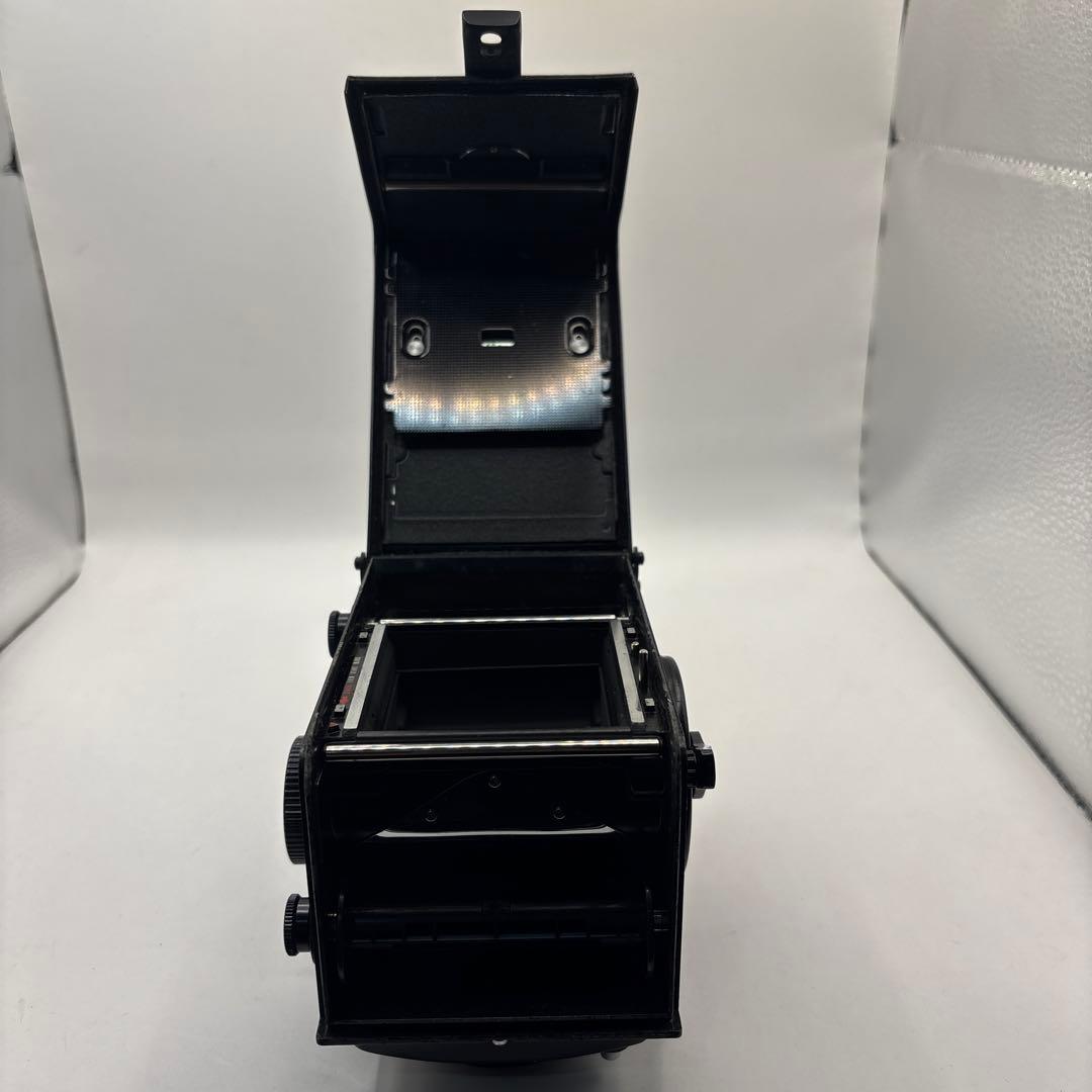 ジャンク品のYASHICA Mat-124 G