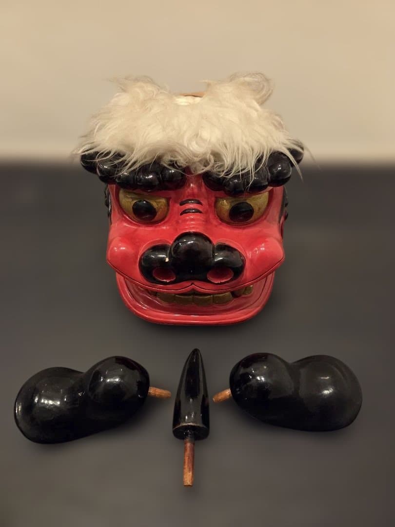 旧家蔵出 大振 獅子頭 雄 木彫 獅子舞い 彫刻 朱塗 漆塗