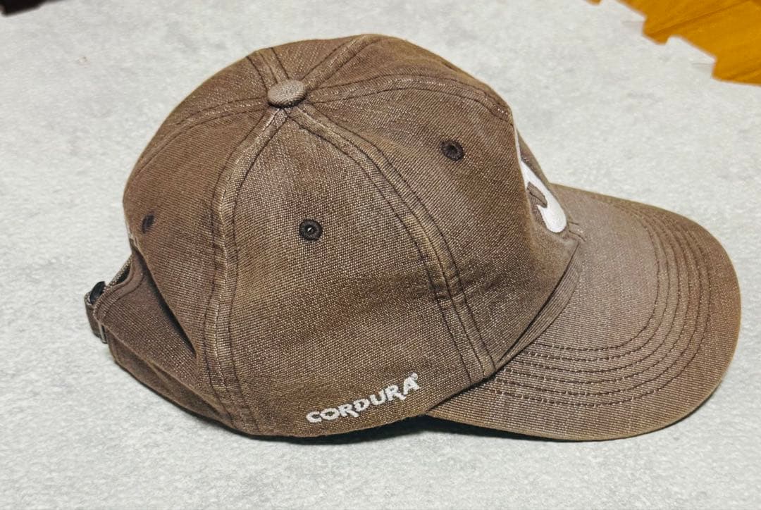 SUPREME Sロゴキャップ